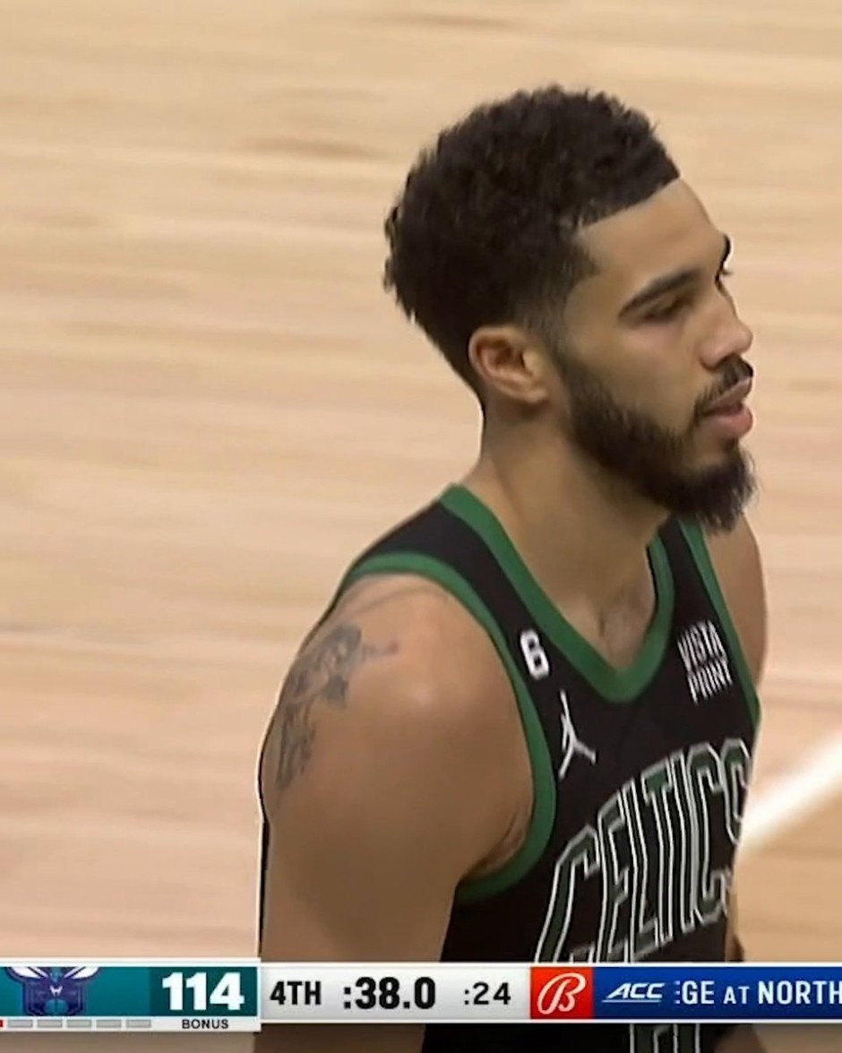 一夜18笔重大转会！伊萨克入红军，枪手热刺等豪门如何补强？