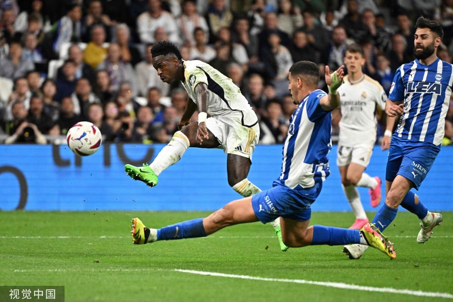 澳洲网球公开赛：萨巴伦卡晋级半决赛 巴多萨力克高夫终结冠军梦.